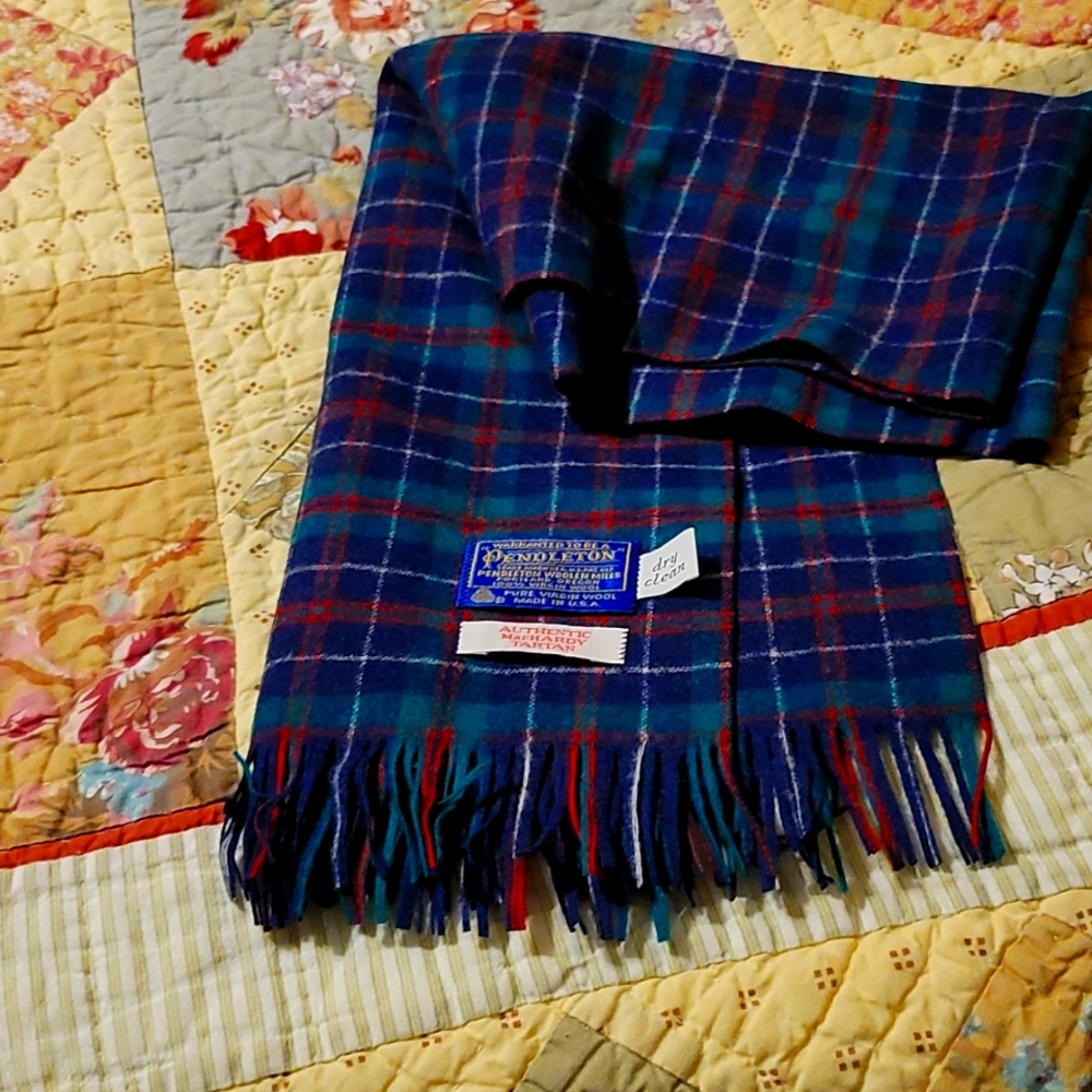 Pendleton MacHardy Tartan scarf